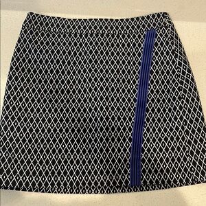 Black and Blue GGBlue luxe sport women’s golf skirt size 2